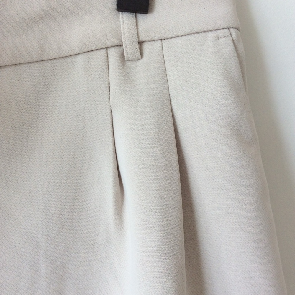LOFT Versa Work Pants Cream Wide Leg Pleated Womens Size 8 - Picture 3 of 5